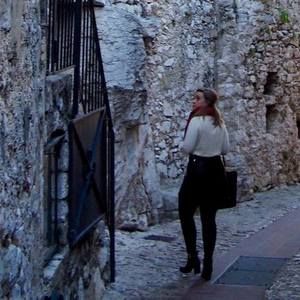 Meet your Posher, Riata